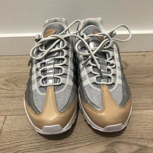Women's Nike Air Max 95 Size 7.5